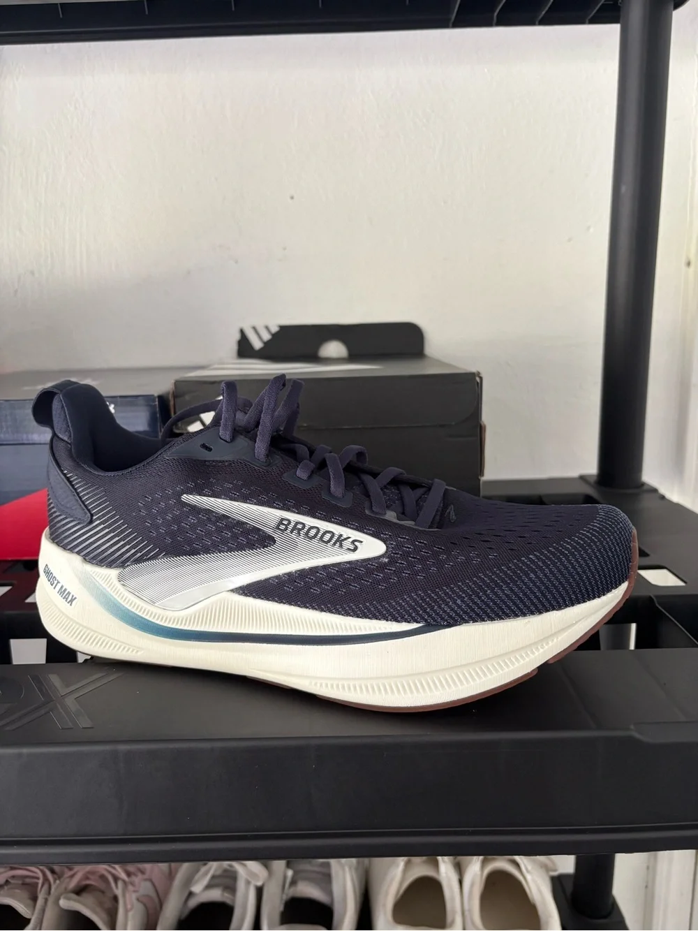 NEW Brooks Men’s Navy Run Shoe - Lightweight Performance Size 10.5 W